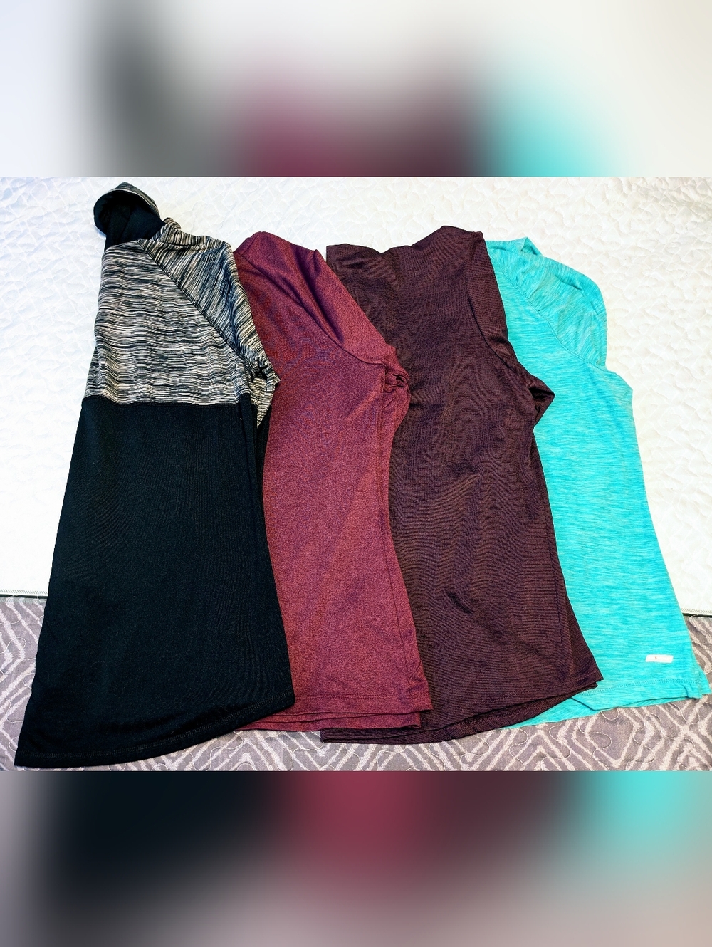 Lot Of 4 Women's Size XL Athletic Long-Sleeve Tops